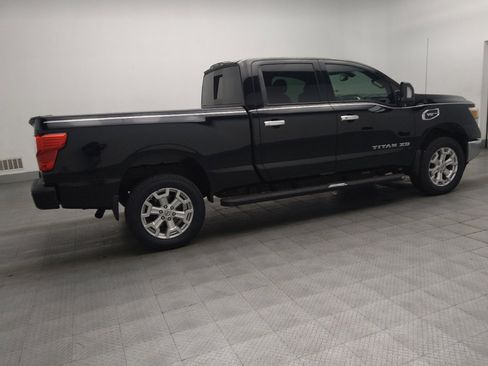 Used 2017 Nissan Titan SV RWD image 10