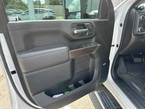 Used 2022 GMC Sierra 2500 Denali w/ Technology Package AWD/4WD image 12