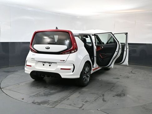 Used 2020 Kia Soul GT-Line Turbo FWD image 29
