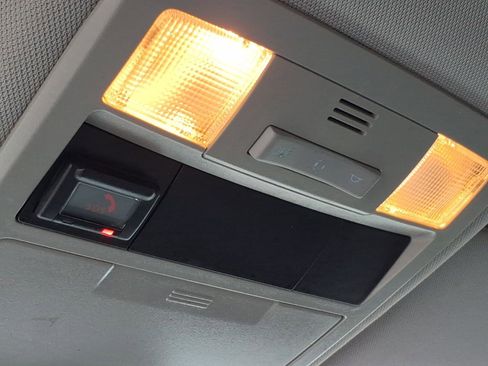 Used 2020 Toyota Tacoma SR image 22