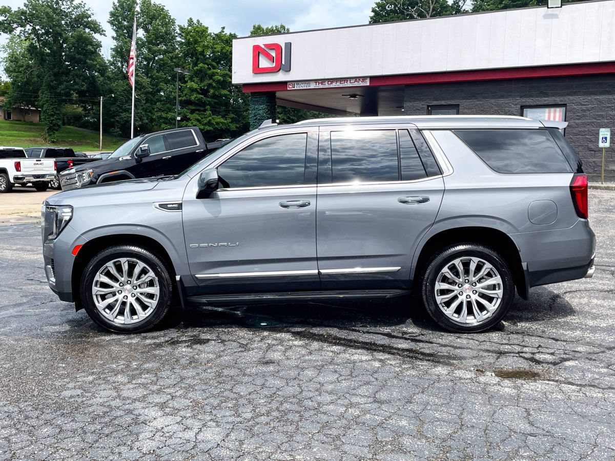 Used 2022 GMC Yukon Denali AWD/4WD image 3