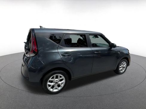 Used 2025 Kia Soul LX w/ LX Technology Package image 15