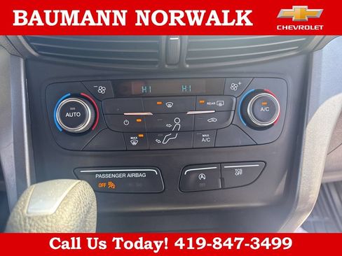 Used 2017 Ford Escape SE FWD image 18