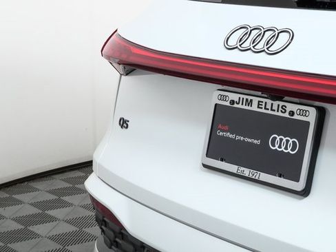 Certified 2025 Audi Q5 Premium w/ Convenience Package image 36