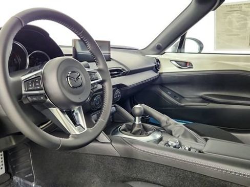 New 2026 MAZDA MX-5 Miata Club w/ Interior Package RWD image 11