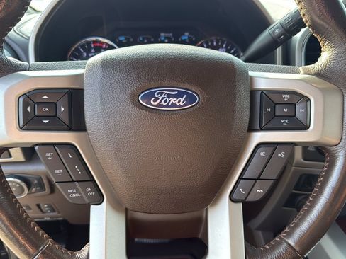 Used 2022 Ford F250 King Ranch w/ King Ranch Ultimate Package AWD/4WD image 15