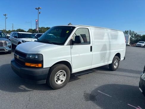 Used 2019 Chevrolet Express 2500 w/ Enhanced Convenience Package RWD image 1