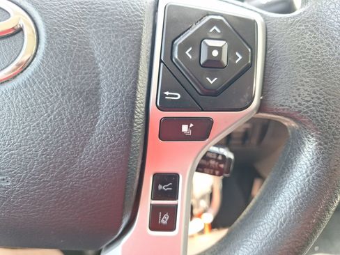 Used 2020 Toyota Tundra SR5 AWD/4WD image 23