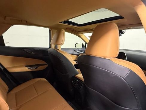 Used 2024 Lexus NX 350 AWD image 28