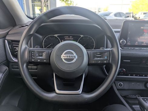 Used 2021 Nissan Rogue SV FWD image 9