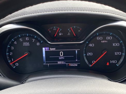 Used 2016 Chevrolet Impala LT w/ Convenience Package image 12