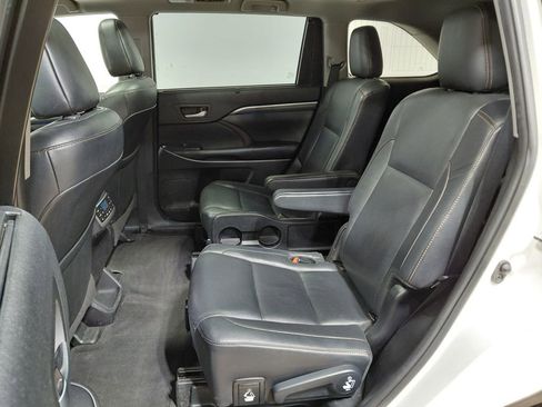 Used 2019 Toyota Highlander Limited image 47