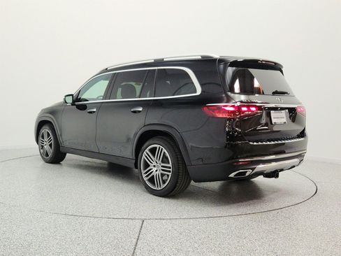 Certified 2026 Mercedes-Benz GLS 450 4MATIC image 7
