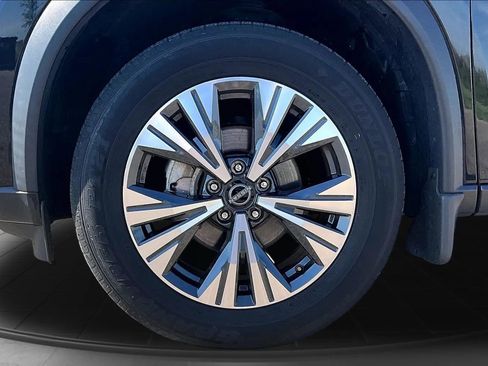 Used 2023 Nissan Rogue SV AWD/4WD image 40