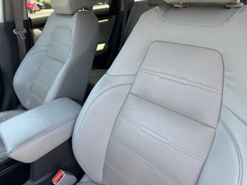 Used 2019 Honda CR-V Touring image 20