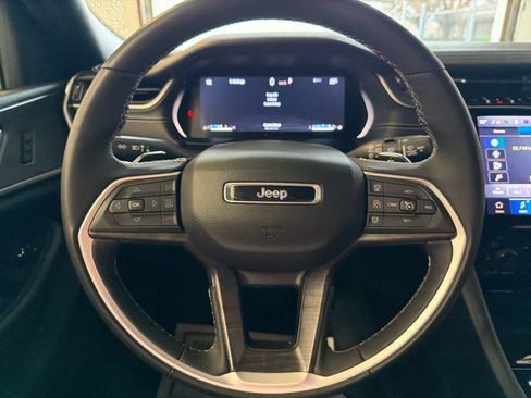 Used 2024 Jeep Grand Cherokee L Limited w/ Luxury Tech Group II image 40