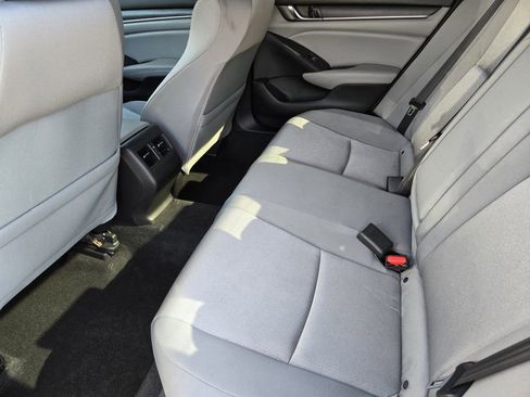 Used 2020 Honda Accord EX image 29