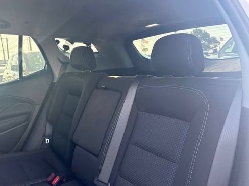 Used 2022 GMC Terrain SLE w/ Driver Convenience Package AWD/4WD image 6