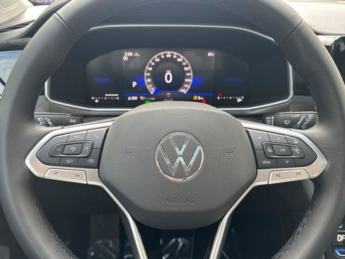 New 2026 Volkswagen Taos SE AWD/4WD image 22