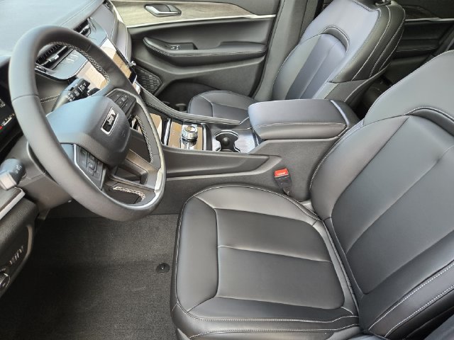 New 2027 Jeep Grand Cherokee Limited AWD/4WD image 8