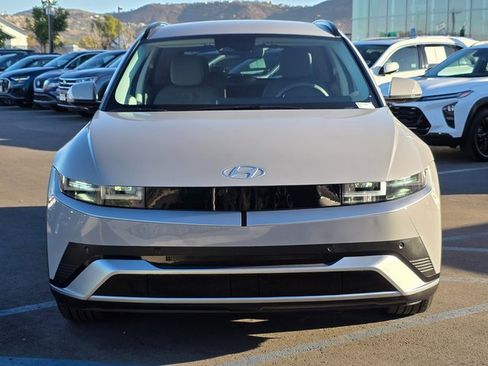 Used 2025 Hyundai Ioniq 5 SEL image 3
