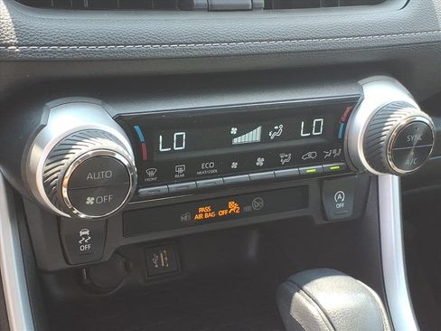 Used 2023 Toyota RAV4 XLE FWD image 29