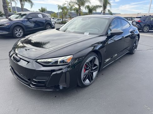 Used 2022 Audi RS e-tron GT w/ Year 1 Package image 5