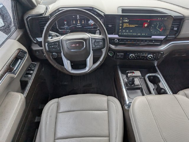 Used 2023 GMC Sierra 1500 SLT w/ SLT Premium Plus Package AWD/4WD image 8