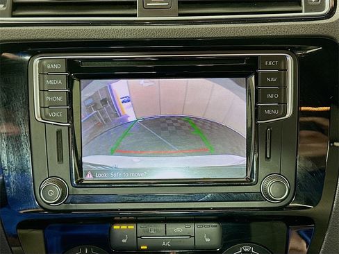 Used 2016 Volkswagen Jetta Sport image 14