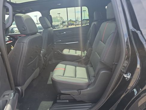 New 2026 Chevrolet Traverse RS image 25