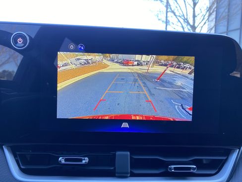 Used 2026 Chevrolet Equinox LT image 27