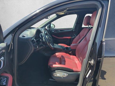 Used 2017 Porsche Macan AWD/4WD image 13