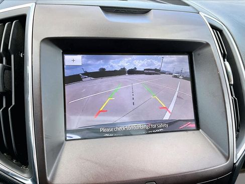 Used 2020 Ford Edge Titanium FWD image 27