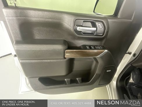 Used 2019 Chevrolet Silverado 1500 LT Trail Boss AWD/4WD image 15