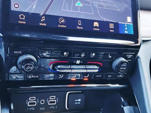 Used 2025 Jeep Grand Cherokee Summit w/ Adv Protech Group IV image 28