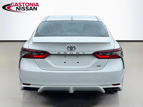 Used 2023 Toyota Camry SE image 7