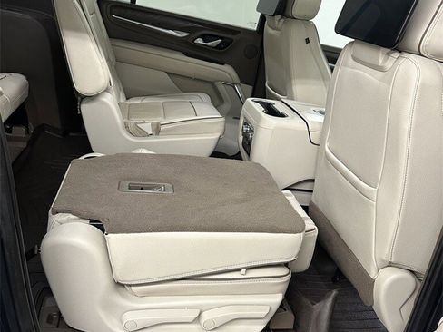 Used 2021 GMC Yukon XL Denali w/ LPO, Illumination Package image 37