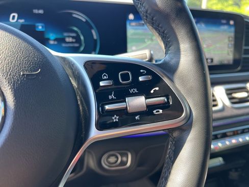 Used 2022 Mercedes-Benz GLS 450 4MATIC image 18