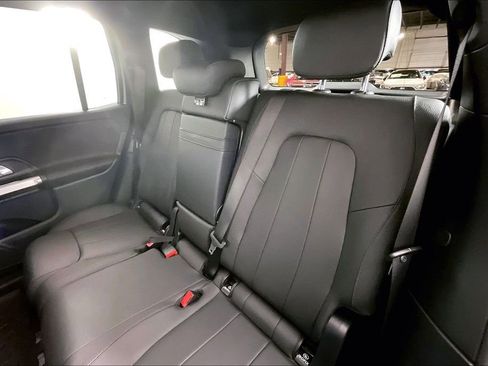 Certified 2023 Mercedes-Benz GLB 250 4MATIC image 18