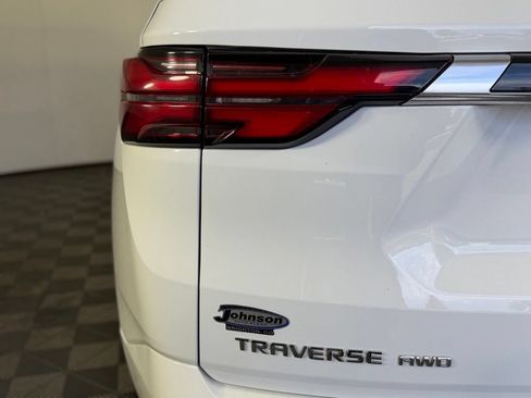 Used 2023 Chevrolet Traverse Premier AWD/4WD image 12