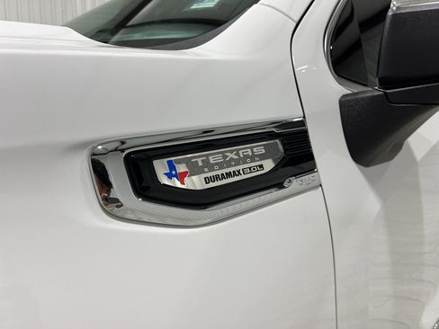 New 2026 GMC Sierra 1500 SLT image 31