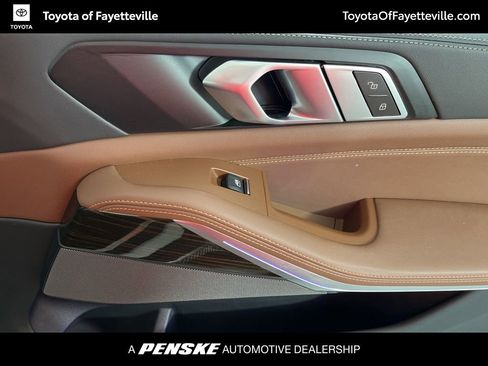 Used 2024 BMW X5 xDrive40i w/ Premium Package image 23