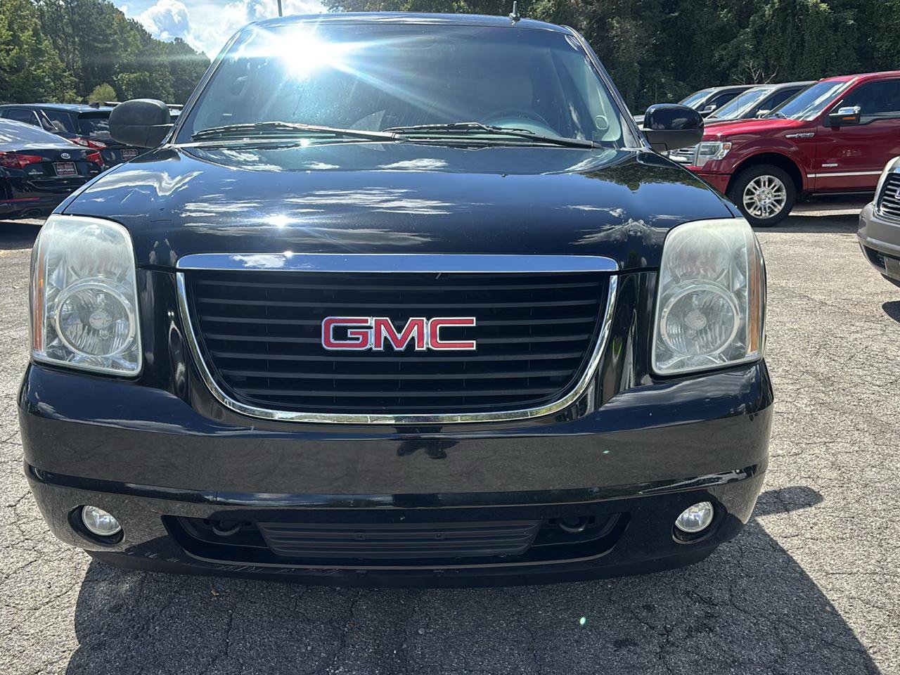 Used 2010 GMC Yukon SLT RWD image 3