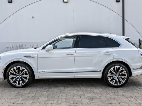 New 2026 Bentley Bentayga AWD/4WD image 9