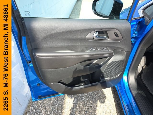 New 2027 Chrysler Pacifica Select AWD/4WD image 14