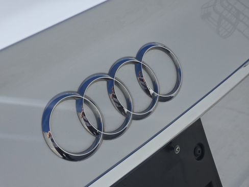 Used 2024 Audi A4 2.0T Premium Plus image 12