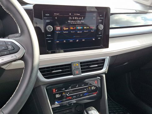 Used 2025 Volkswagen Taos SE image 19