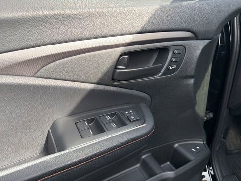 Certified 2022 Honda Passport TrailSport image 28