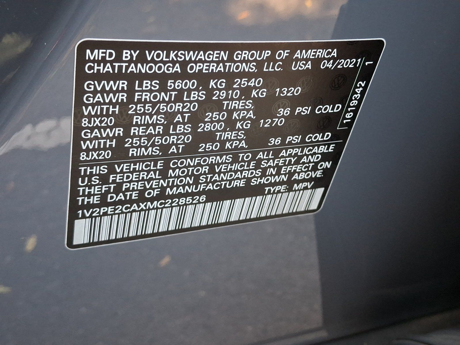 Used 2021 Volkswagen Atlas Cross Sport SE w/ Panoramic Sunroof Package FWD image 29