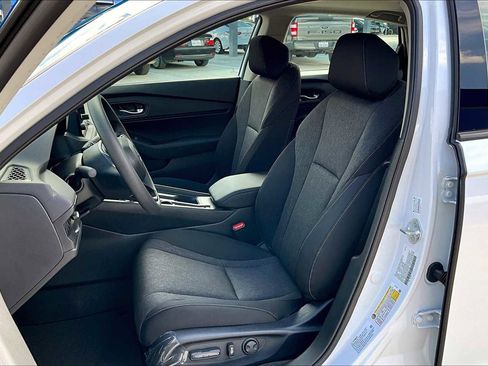 New 2025 Honda Accord SE image 9